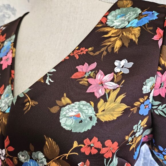 Size M Short Sleeve Knee Length Dress Vintage Fabric - Picture 6 of 10